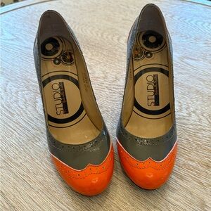 Studio Women's Heels in Gray and Vibrant Orange